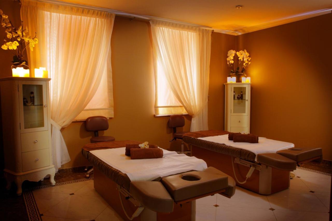 Palac Zelechow Spa & Wellness Extérieur photo