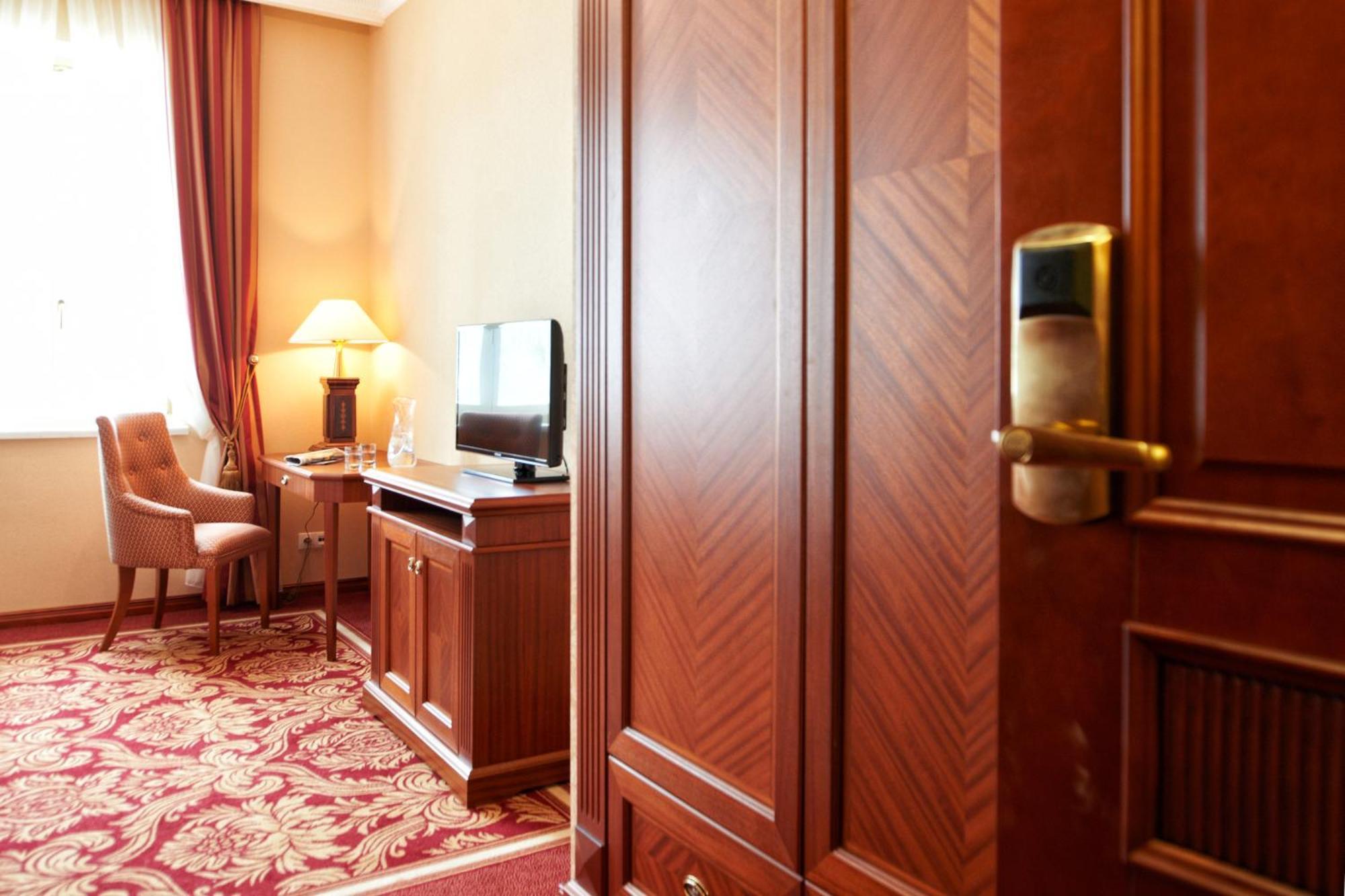Palac Zelechow Spa & Wellness Extérieur photo