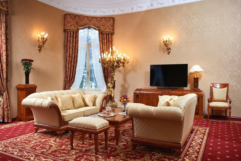 Palac Zelechow Spa & Wellness Extérieur photo